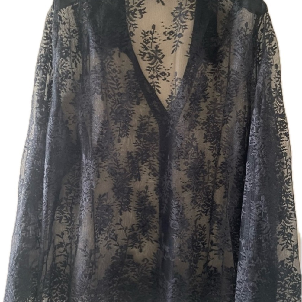 Women’s Black Lace Blouse Buttons Up The Front Formal Wear Size 16 to 18 NWOT - Picture 5 of 5